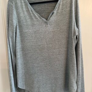 Gap Gray V-Neck Long Sleeve Women's Top